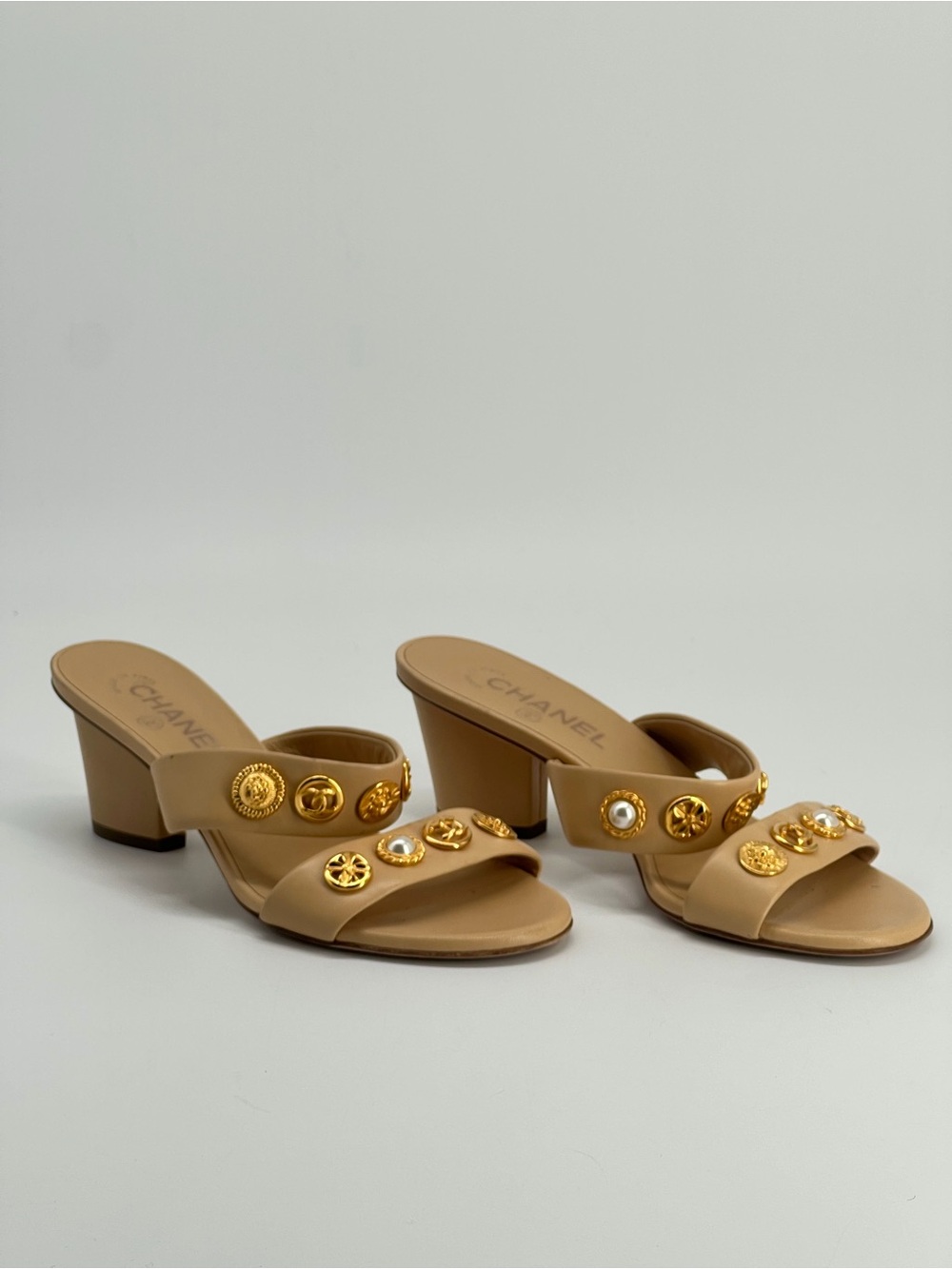 Chanel Turnlock Beige Leather Sandal Heels 38